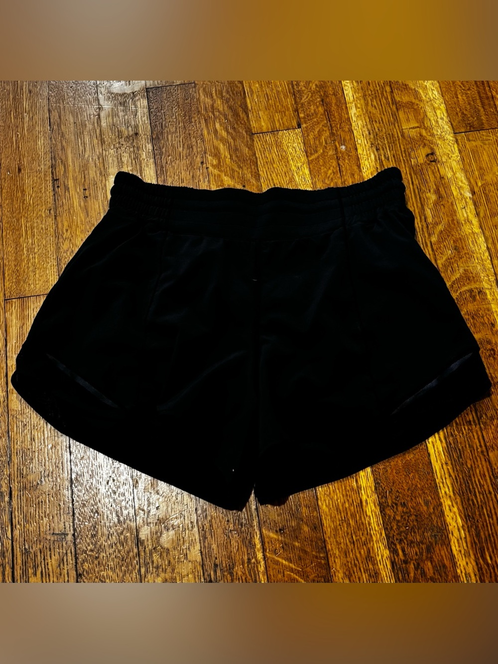 Lululemon Hotty Hot Short High-Rise Long 4"